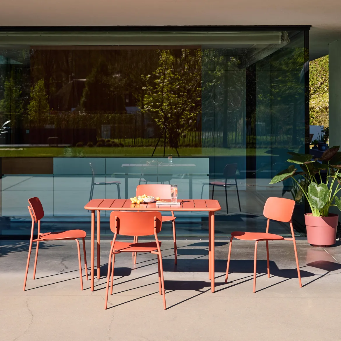 Set tavolo da giardino in metallo con 4 sedie