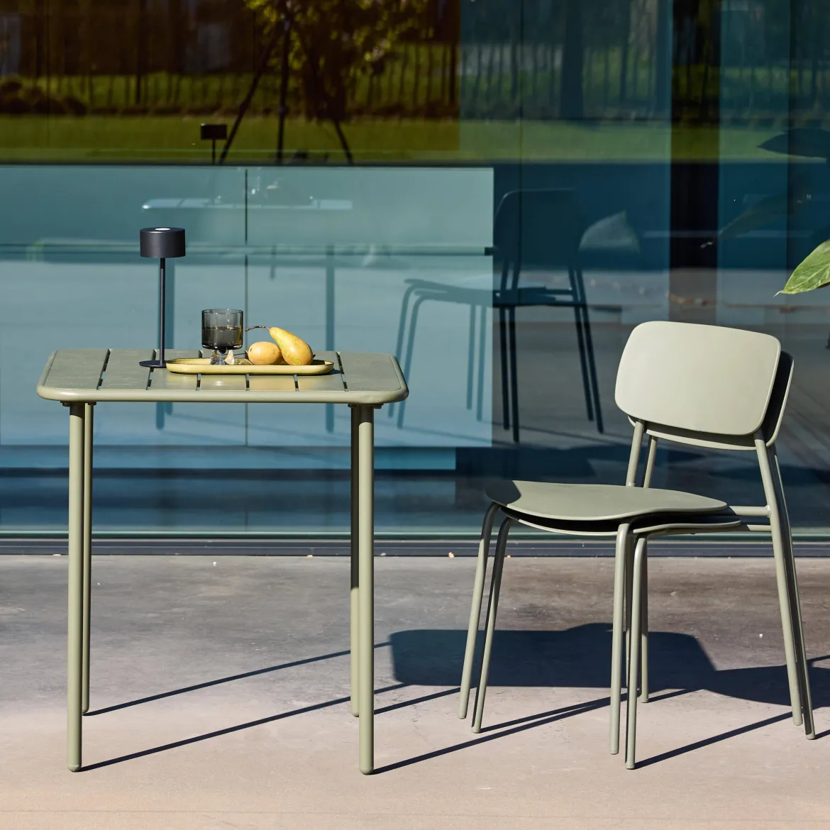 Set tavolo da giardino in metallo con 2 sedie