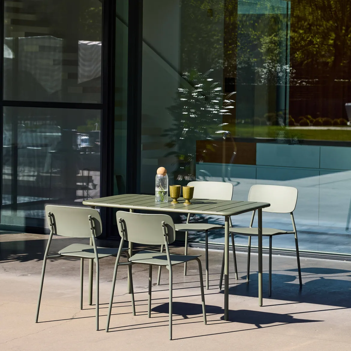 Set tavolo da giardino in metallo con 4 sedie