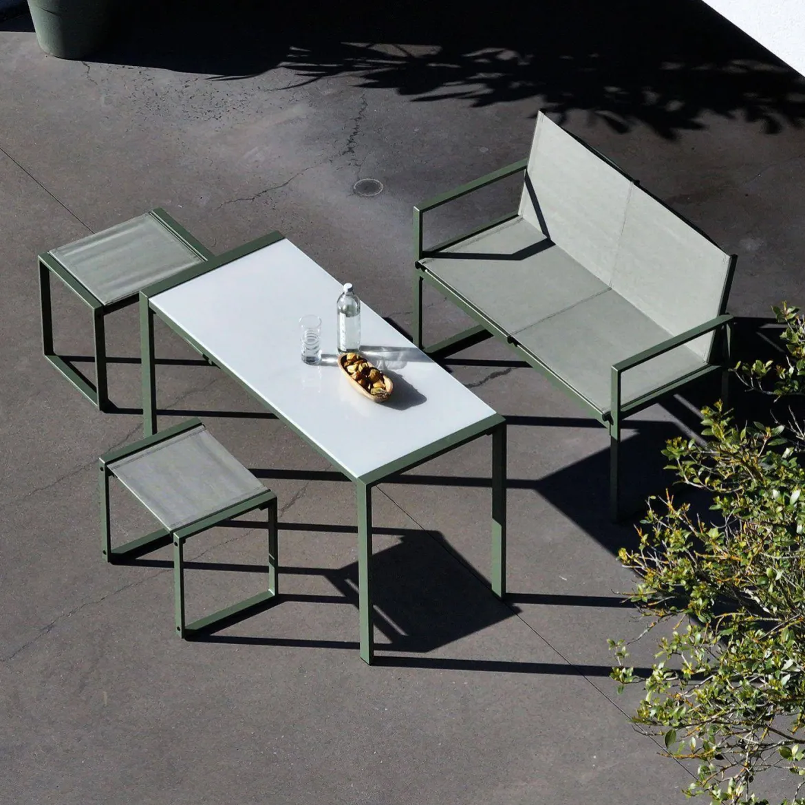Set tavolo da giardino incastrabile in acciaio e textilene con 4 sedie
