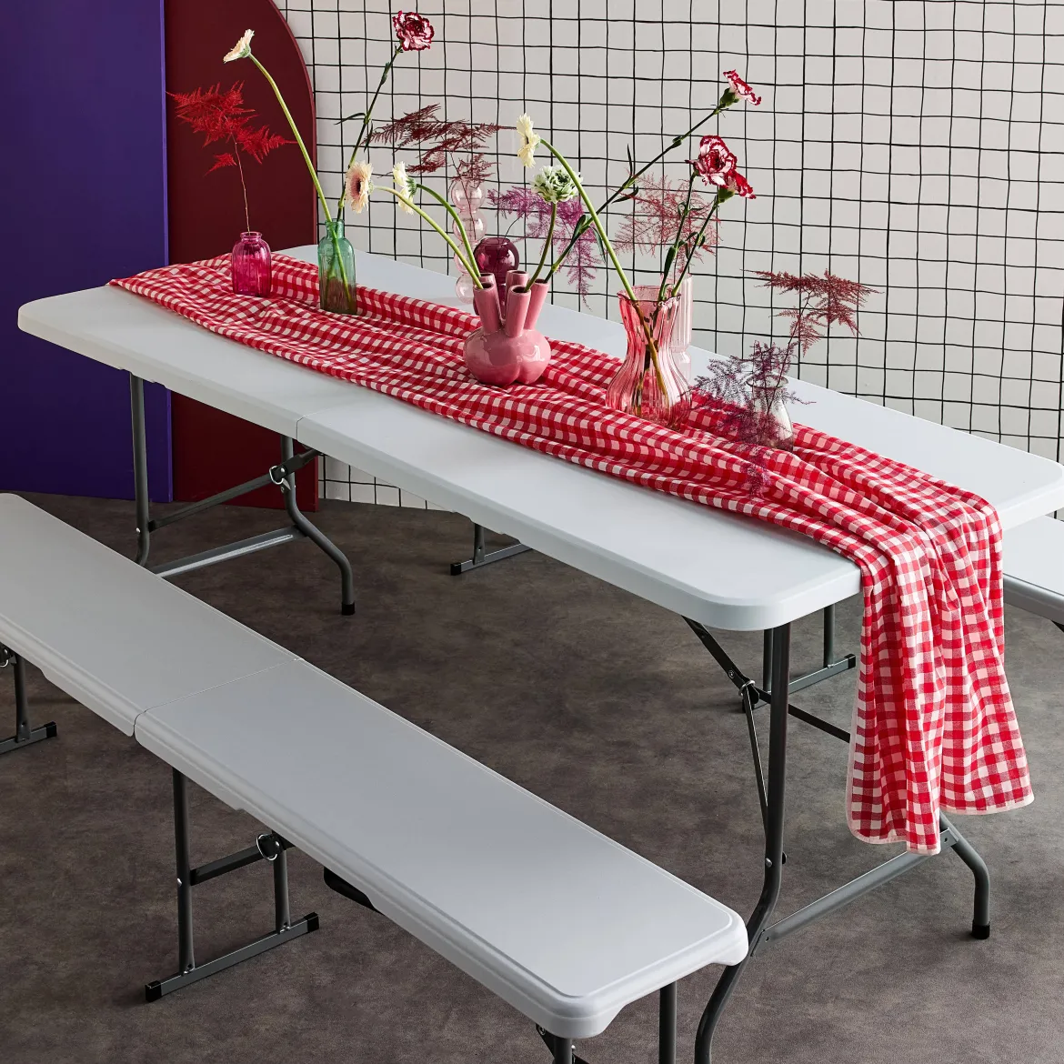 Set tavolo pieghevole per eventi con 2 panche in plastica