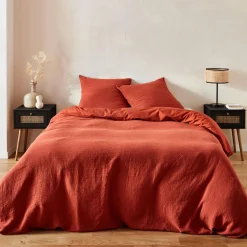 Set 2 comodini effetto legno e cannage