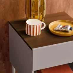 Set 2 comodini in metallo e decorazione in legno 1 anta 1 vano