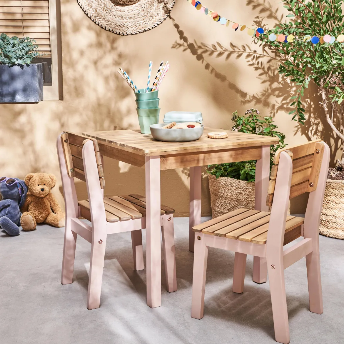 Set di tavolo per bambini in legno, 2 sedie