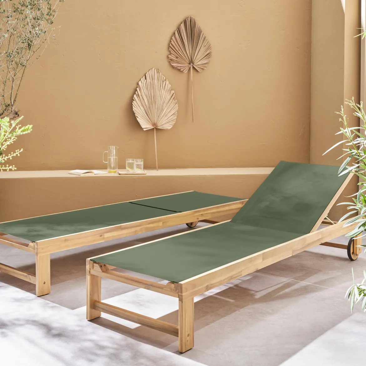 Set 2 lettini prendisole in legno multiposizione con ruote