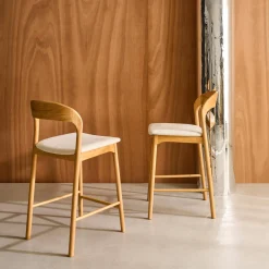 Set 2 sgabelli da bar vintage in legno di hevea e tessuto