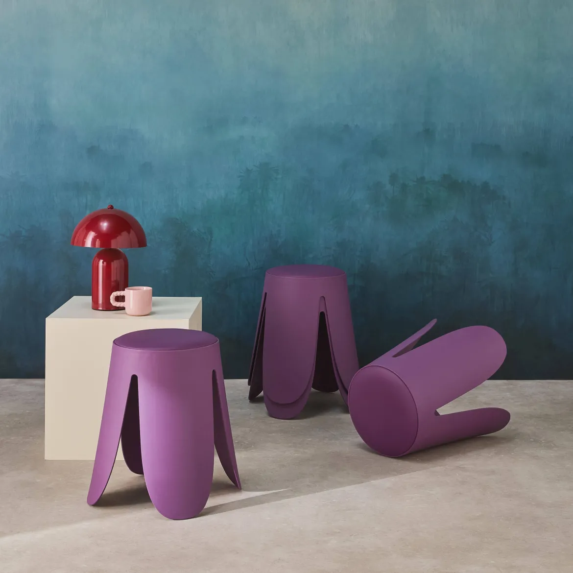 Set 4 sgabelli impilabili in ecopelle
