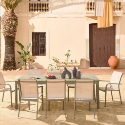 Set tavolo allungabile in alluminio con 10 sedie