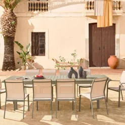 Set tavolo allungabile in alluminio con 10 sedie
