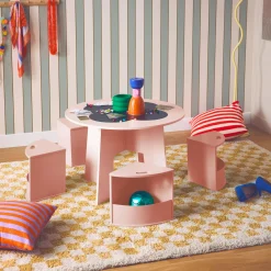 Set tavolo con ardesia e 4 sedie contenitore per bambini
