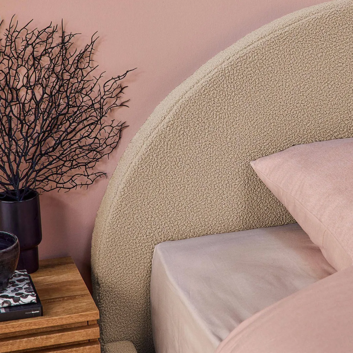 Struttura letto con contenitore e testiera imbottita bouclé, 160x200cm