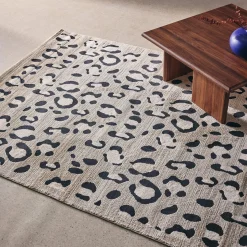 Tappeto interno motivo leopardo beige