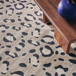 Tappeto interno motivo leopardo beige