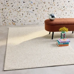Tappeto per interni in velluto a pelo lungo effetto screziato color crema
