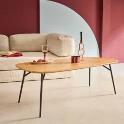 Tavolino rettangolare effetto rovere con gambe in metallo nero