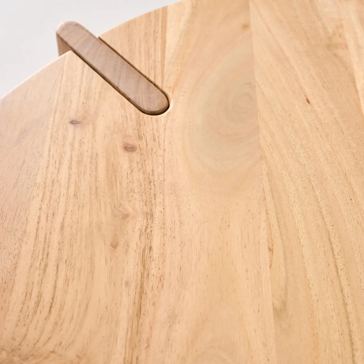 Tavolino da caffè esotico rotondo in legno massello