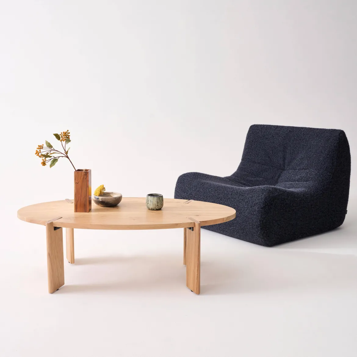 Tavolino ovale in legno di mango massello, 120cm