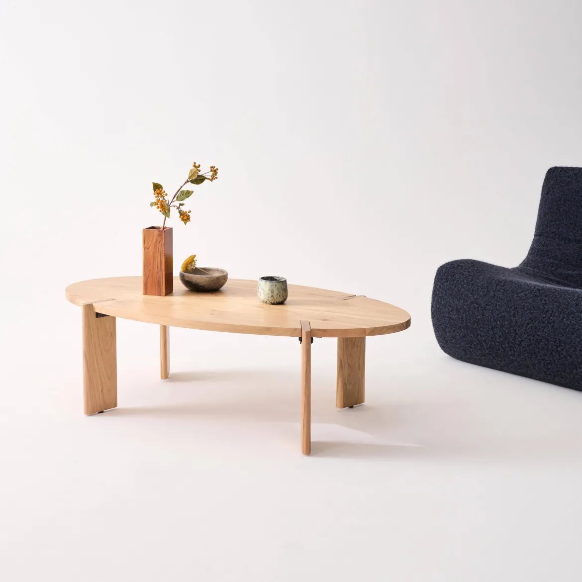 Tavolino ovale in legno di mango massello, 120cm