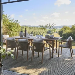 Tavolo da giardino in legno di eucalipto, 8 posti