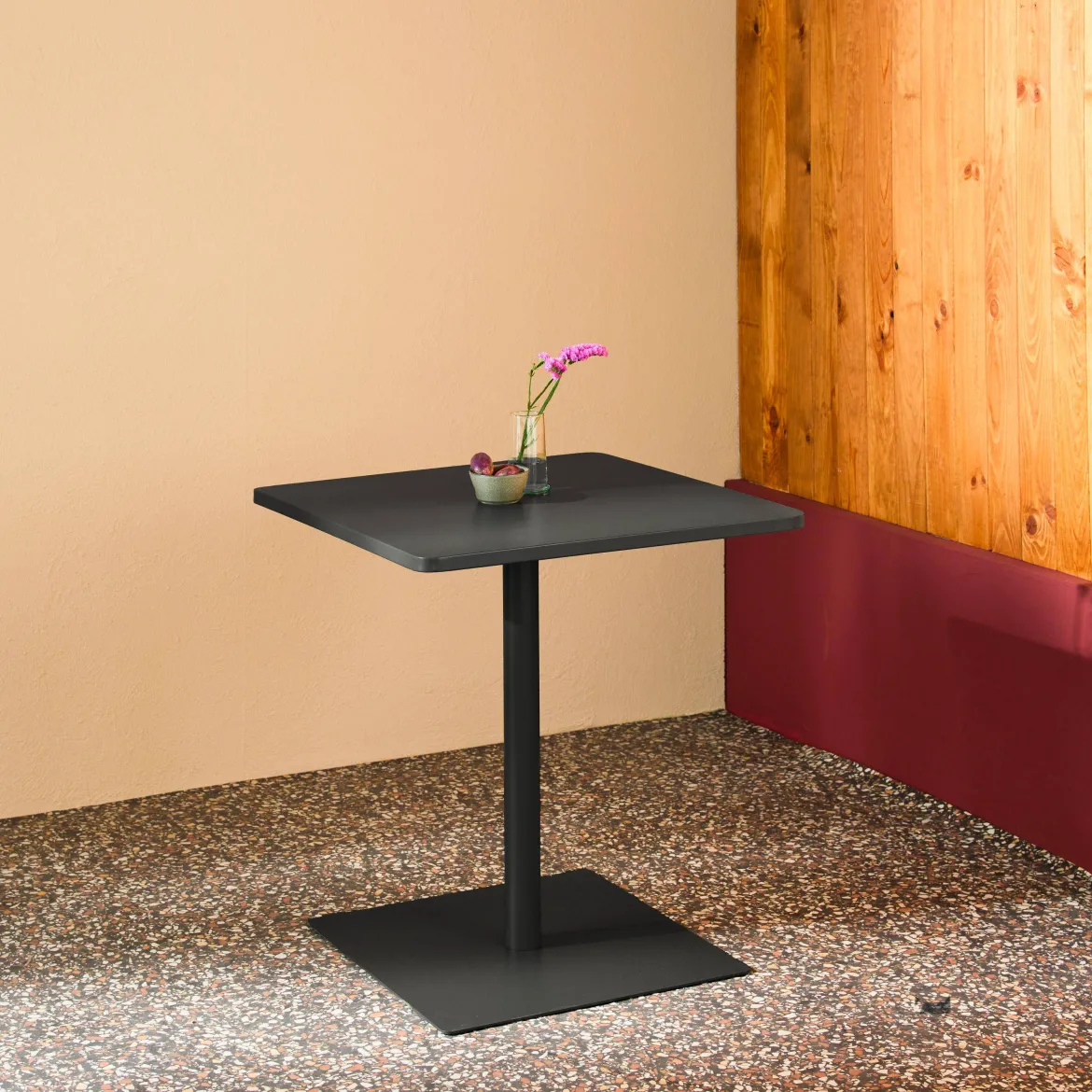 Tavolo da giardino quadrato in acciaio, 70cm