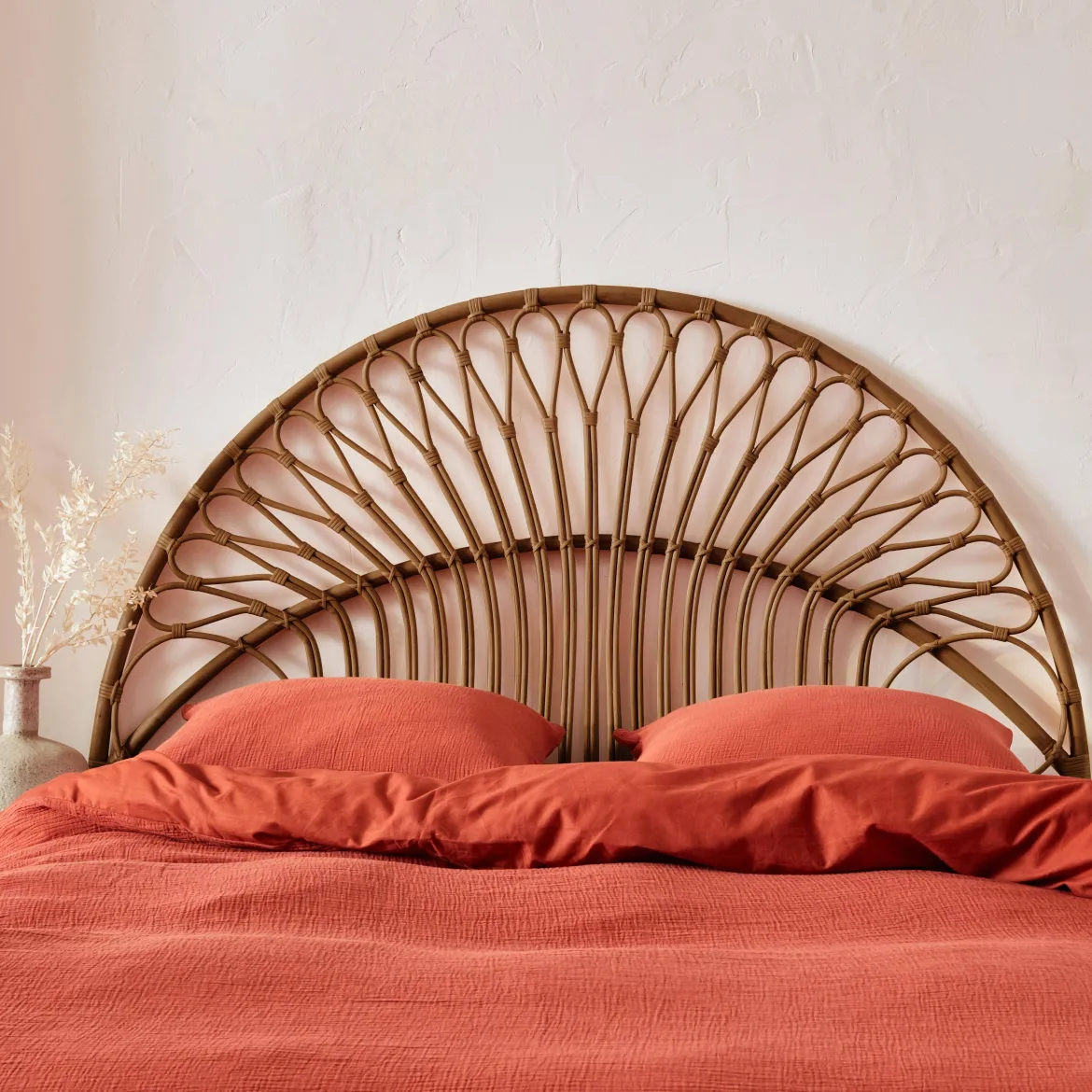 Testata in rattan scuro